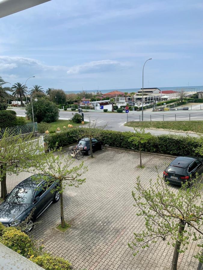 Casa Sul Mare- House On The Sea- Versilia Marina di Pietrasanta Exterior photo